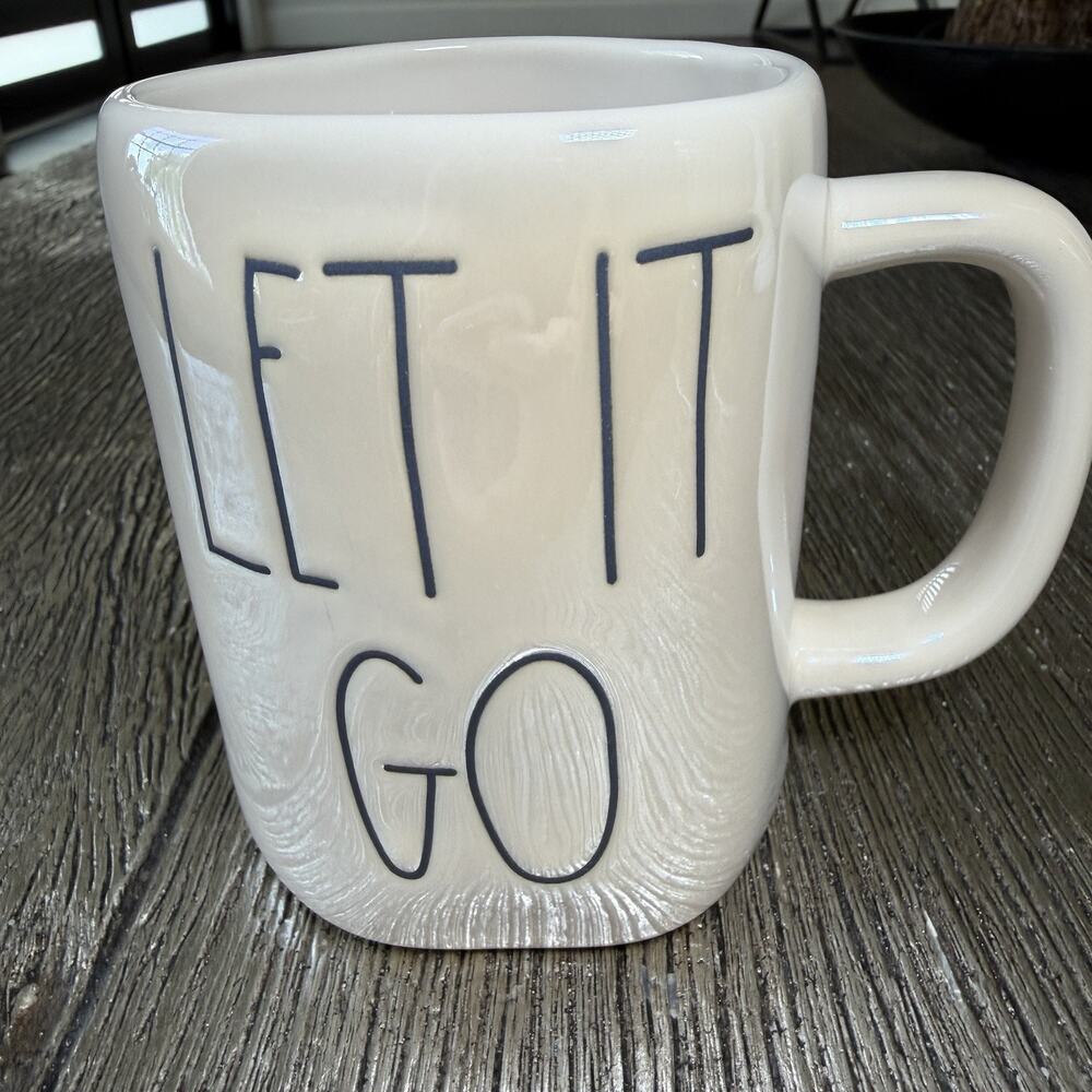 Rae Dunn Disney Frozen LET IT GO Elsa Large 18 Oz Mug Iridescent Artisan Collect